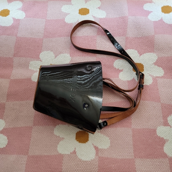 Nana Nana Trash Sling Purse (small) - Picture 4 of 6